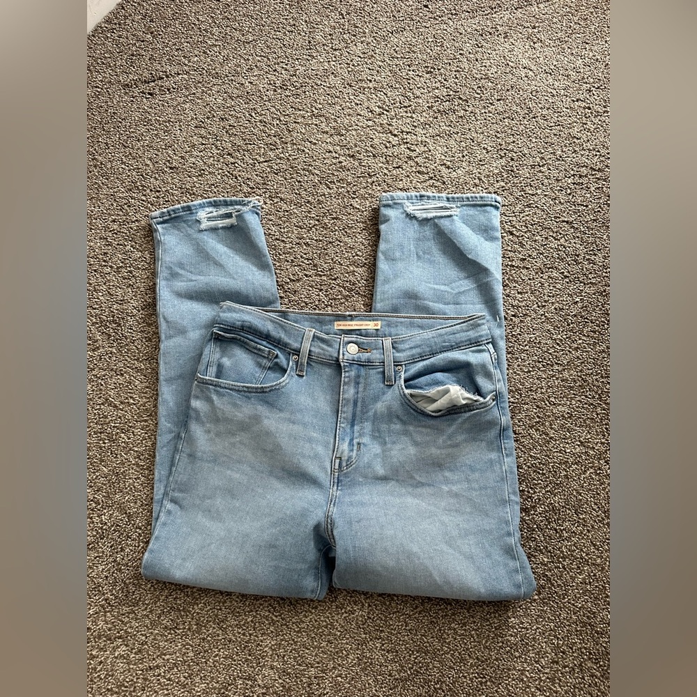 Levis cropped skinny jeans 💙